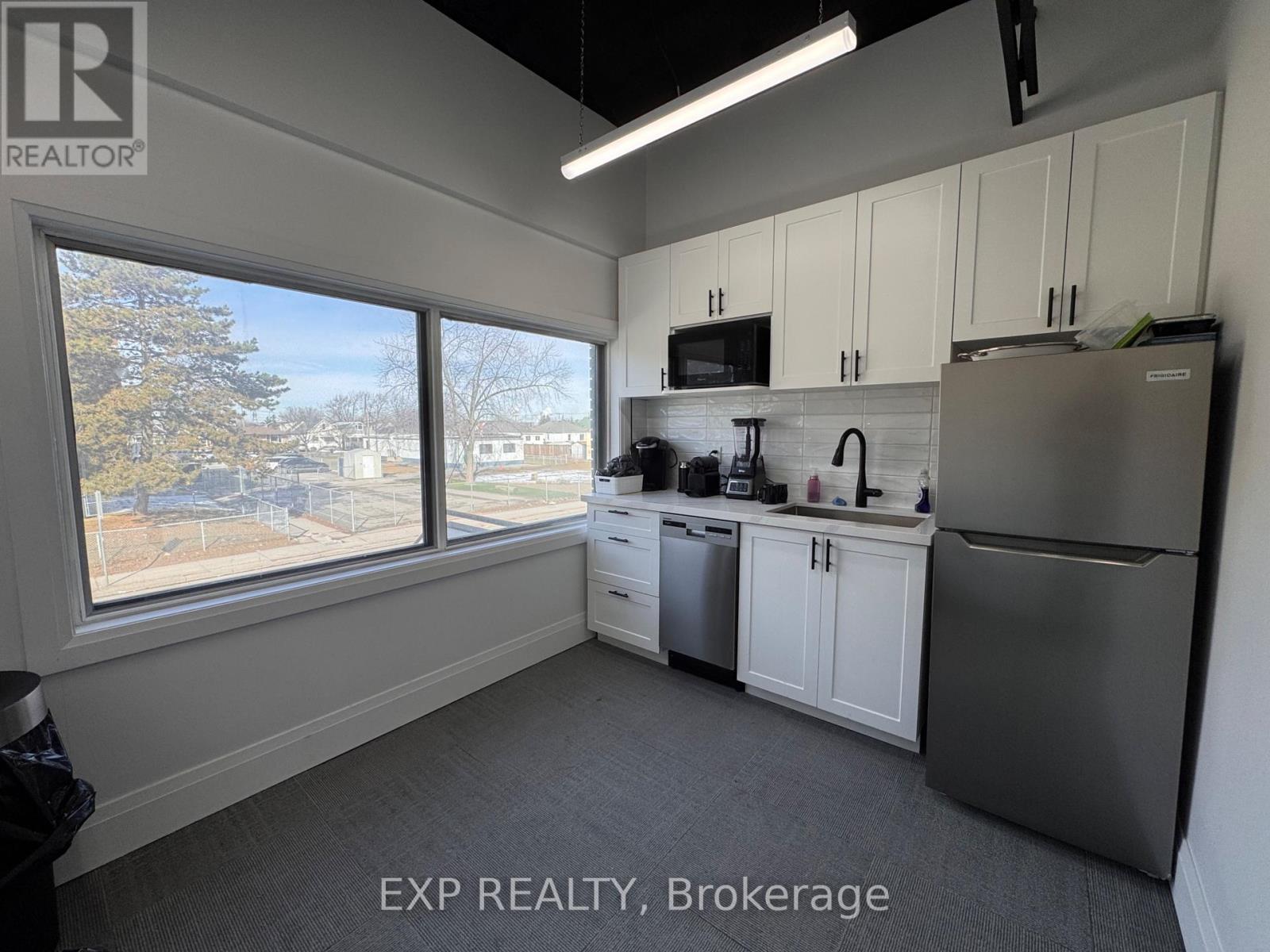 117 - 156 Parkdale Avenue N, Hamilton (Mcquesten), Ontario  L8H 5X2 - Photo 7 - X12820082