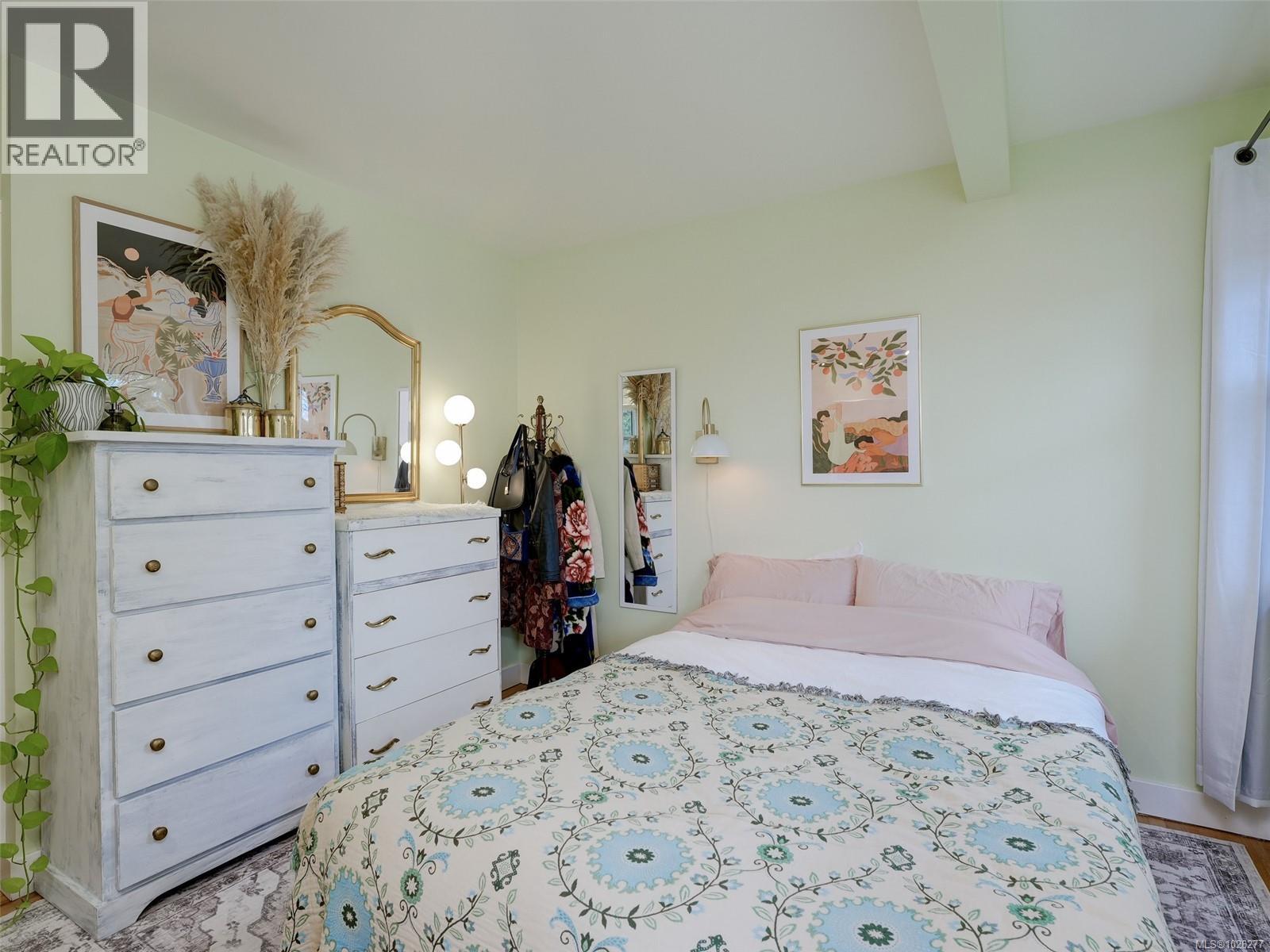 2649 Avebury Ave, Victoria, British Columbia  V8R 3W3 - Photo 11 - 1026277