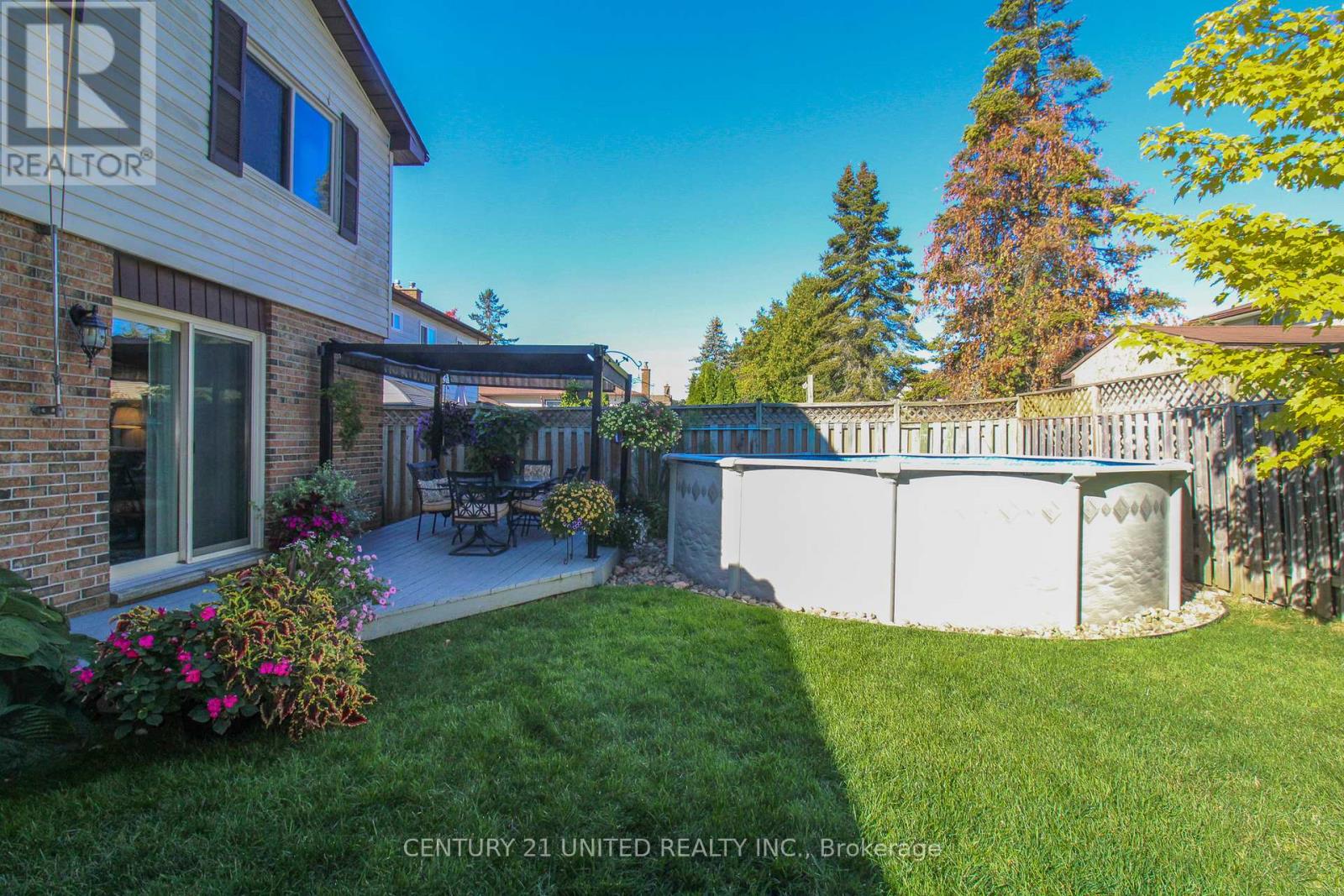 2216 Kawartha Heights Boulevard, Peterborough (Monaghan Ward 2), Ontario  K9K 1P4 - Photo 4 - X12826594