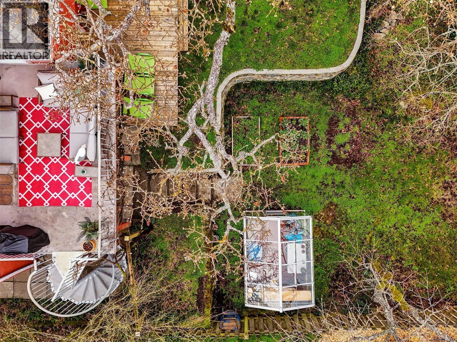 2649 Avebury Ave, Victoria, British Columbia  V8R 3W3 - Photo 30 - 1026277