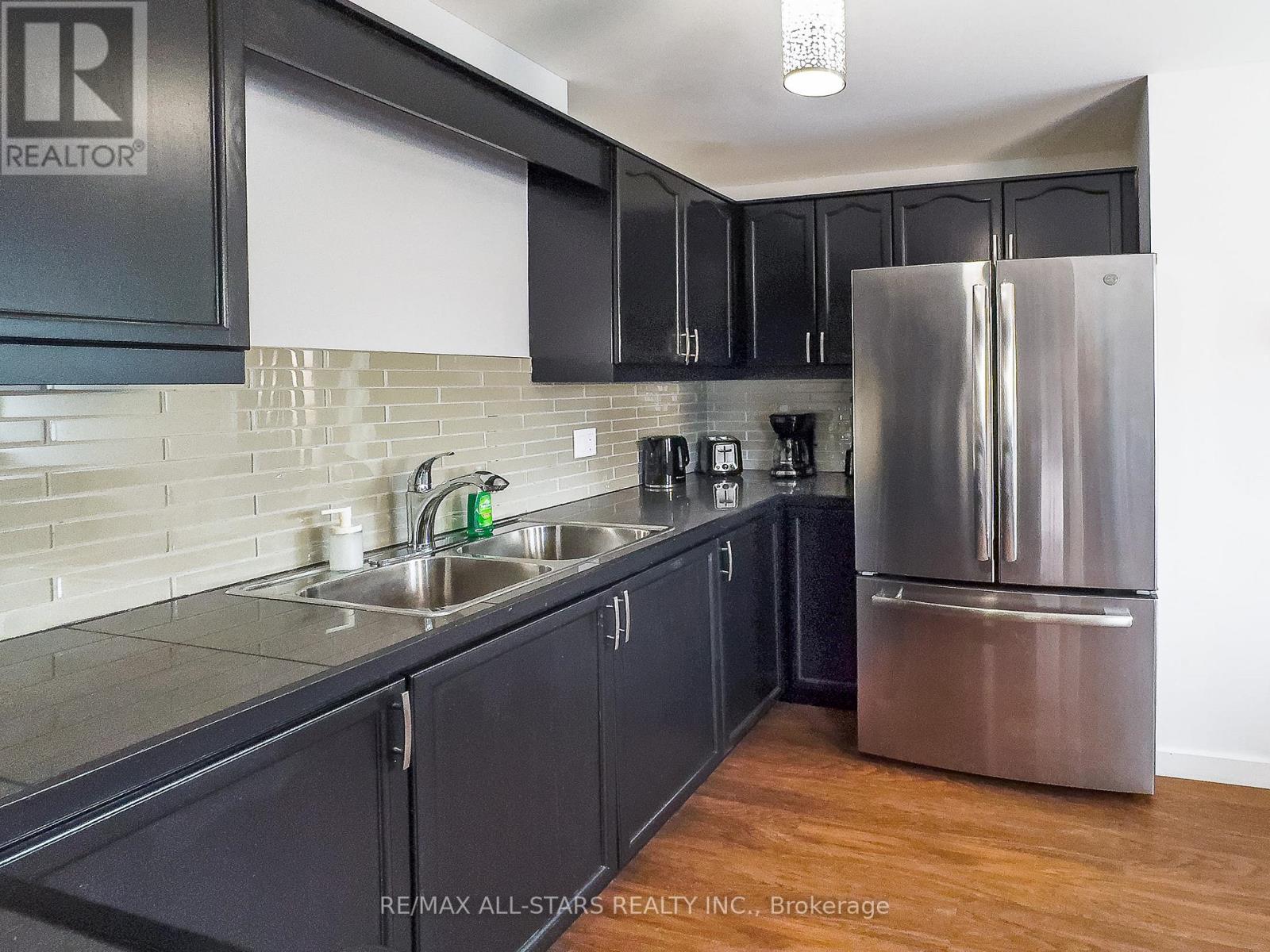 5 - 67 Main Street, Kawartha Lakes (Bobcaygeon), Ontario  K0M 1A0 - Photo 2 - X12826608