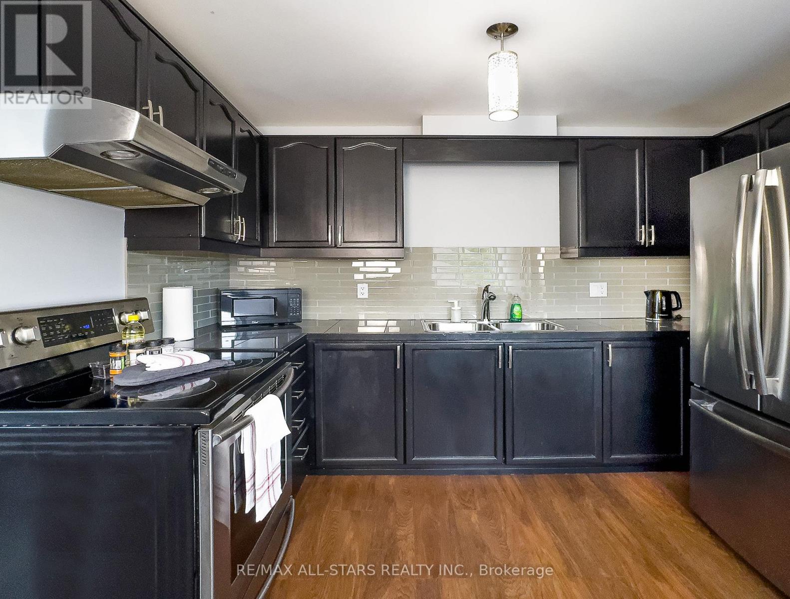 5 - 67 Main Street, Kawartha Lakes (Bobcaygeon), Ontario  K0M 1A0 - Photo 3 - X12826608