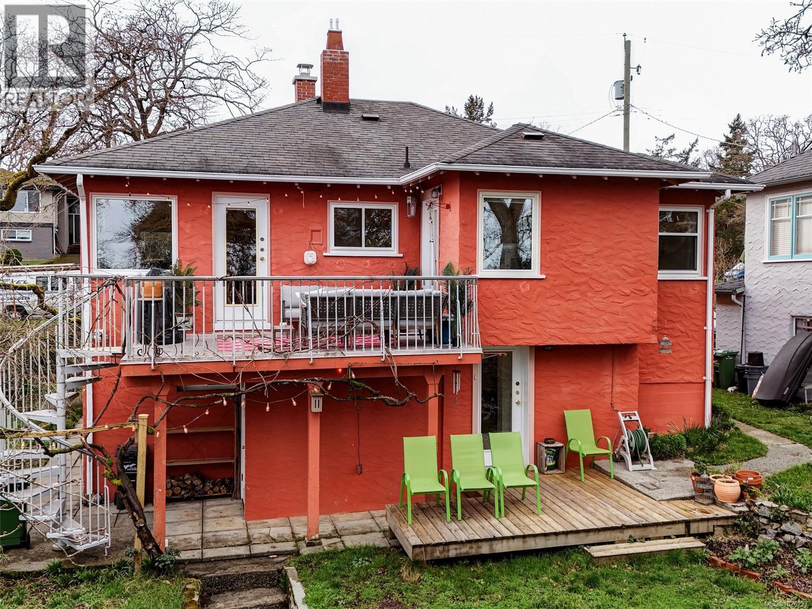 2649 Avebury Ave, Victoria, British Columbia  V8R 3W3 - Photo 23 - 1026277