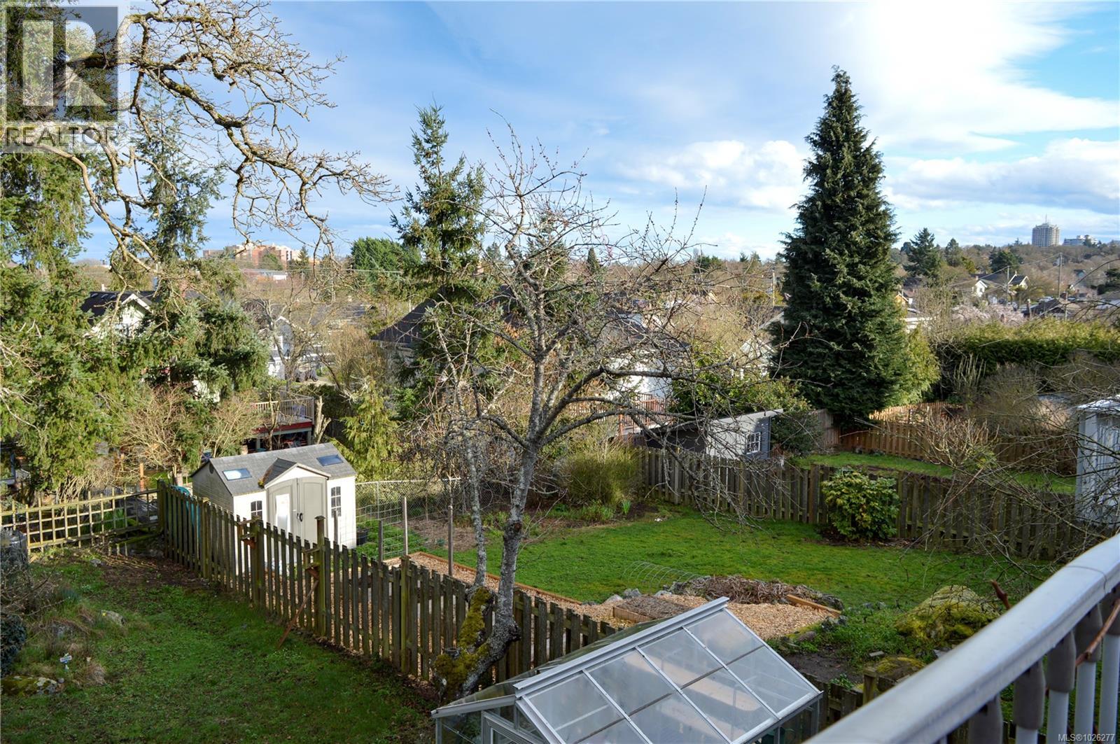 2649 Avebury Ave, Victoria, British Columbia  V8R 3W3 - Photo 42 - 1026277