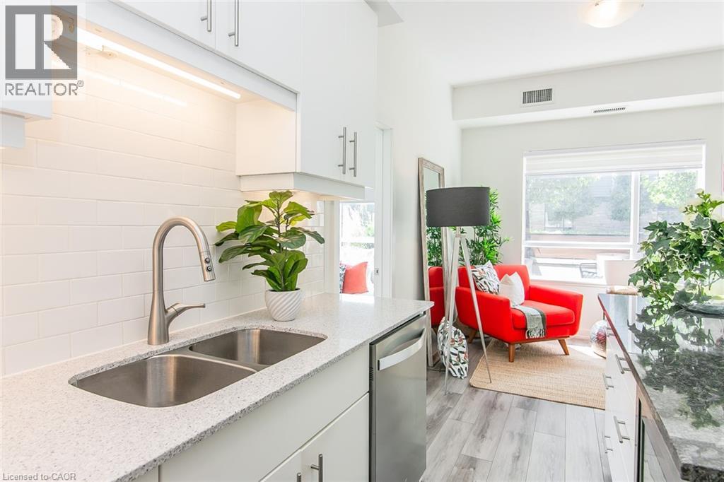 251 Northfield Drive E Unit# 102, Waterloo, Ontario  N2K 0G9 - Photo 16 - 40779063