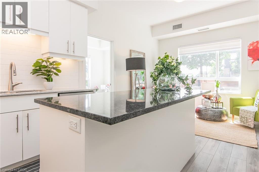 251 Northfield Drive E Unit# 102, Waterloo, Ontario  N2K 0G9 - Photo 9 - 40779063