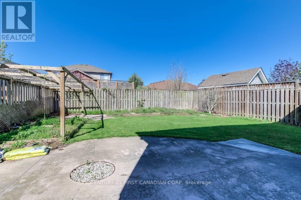 1678 Blackmaple Crescent, London East, Ontario  N5Y 6L6 - Photo 30 - X12826688