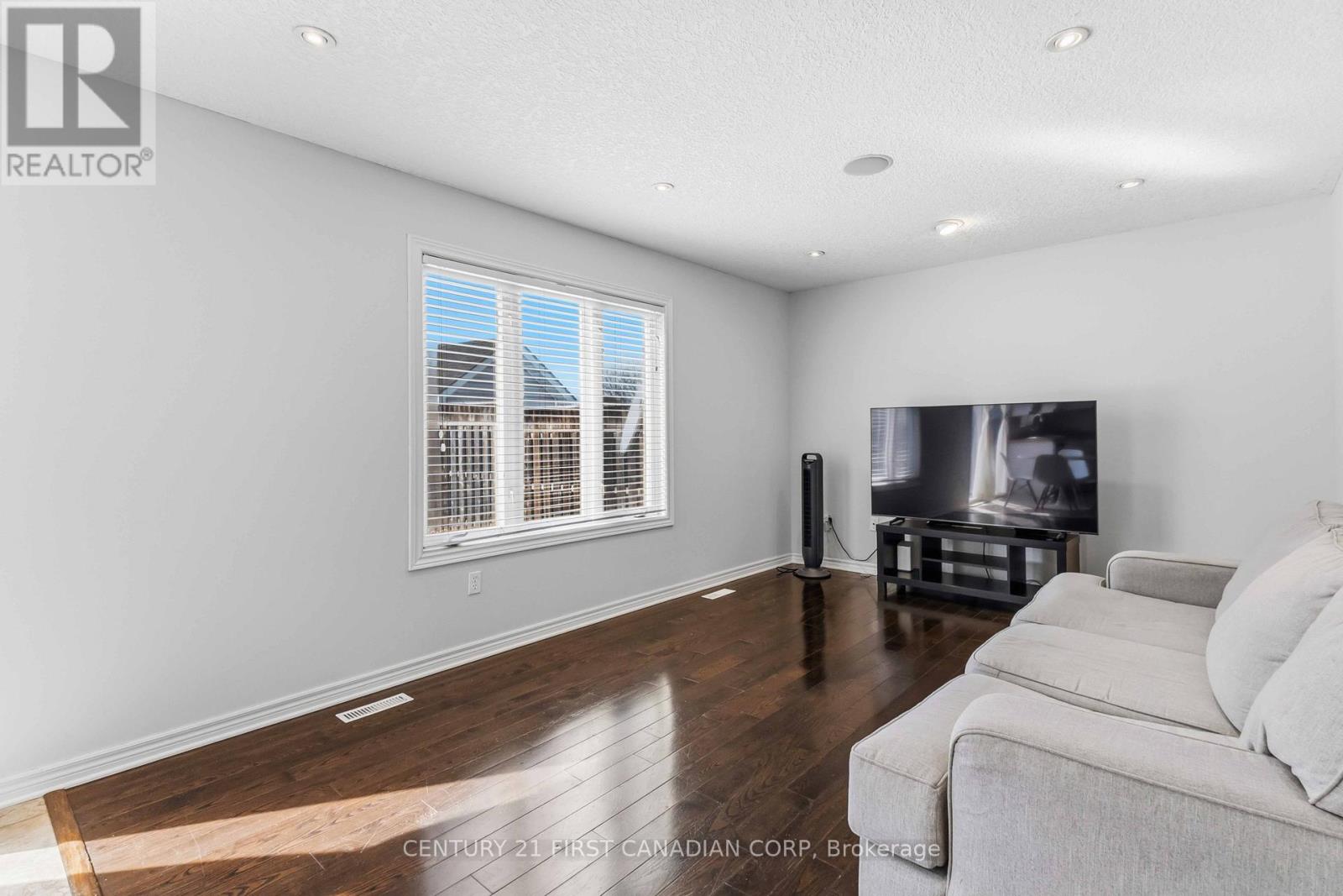 1678 Blackmaple Crescent, London East, Ontario  N5Y 6L6 - Photo 5 - X12826688