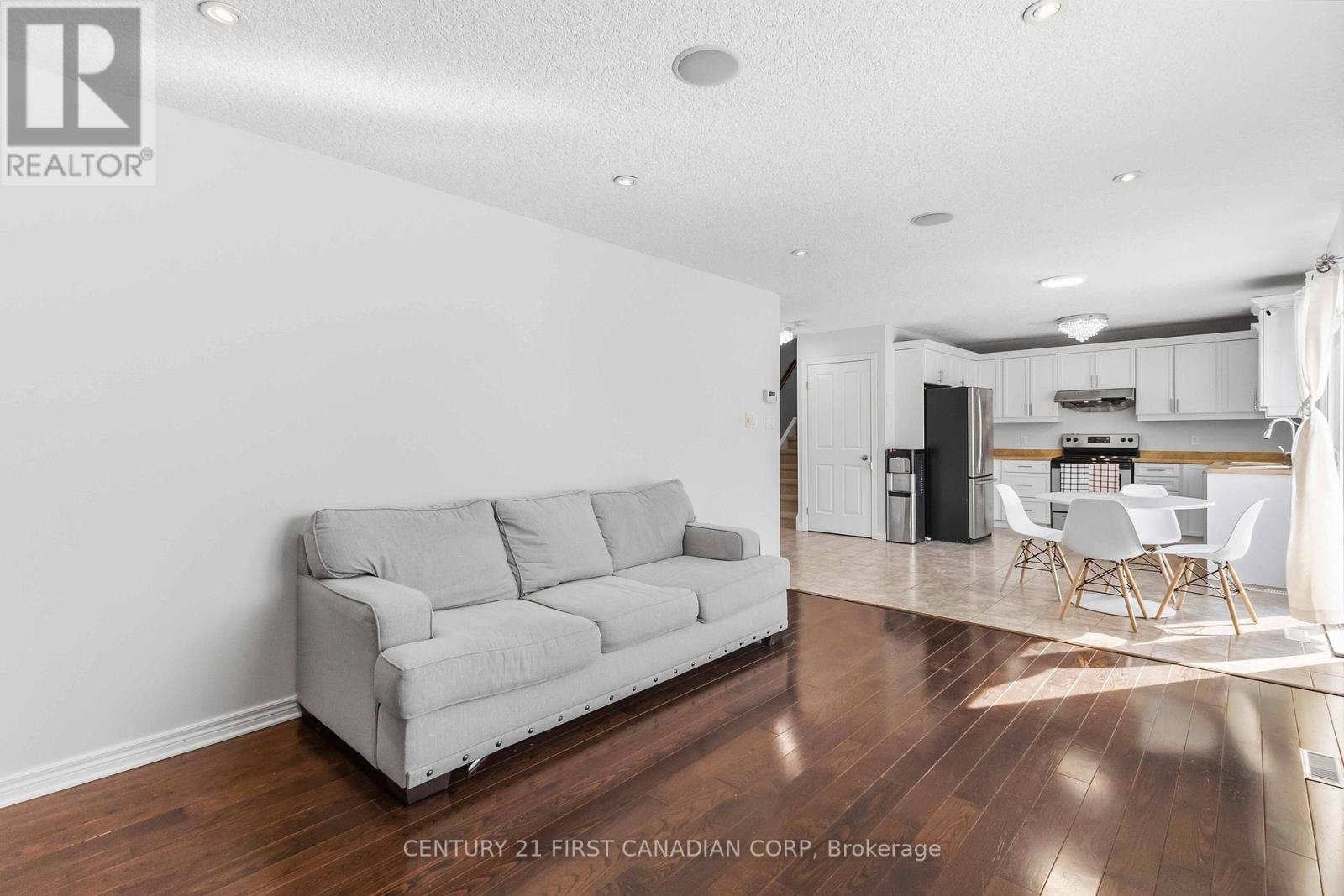 1678 Blackmaple Crescent, London East, Ontario  N5Y 6L6 - Photo 8 - X12826688