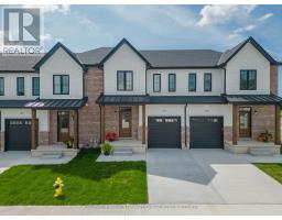 18 - 147 SCOTTS DRIVE, Lucan Biddulph, Ontario