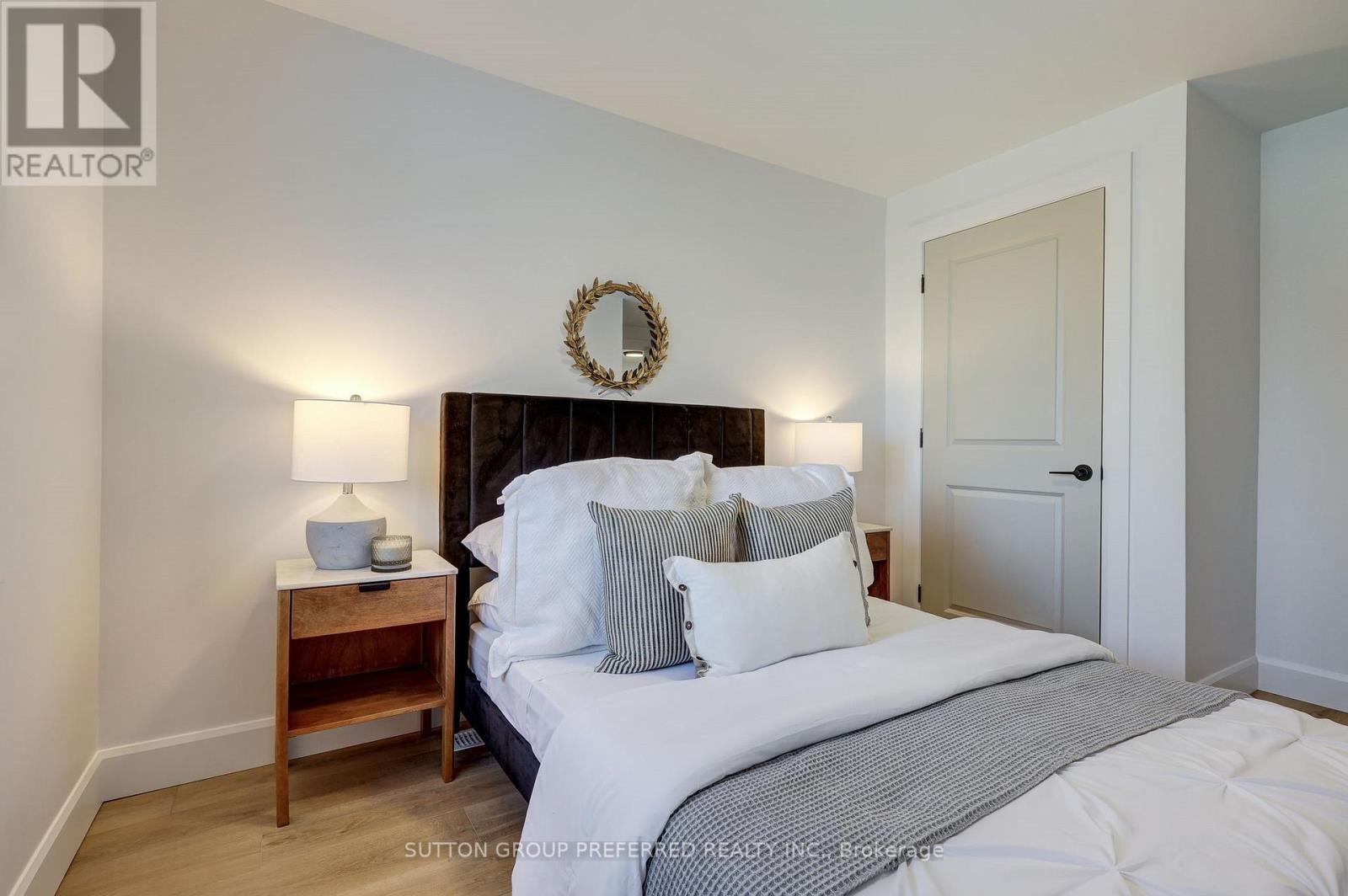 35 Rostherne Crescent, London South, Ontario  N6E 1Y3 - Photo 22 - X12826714