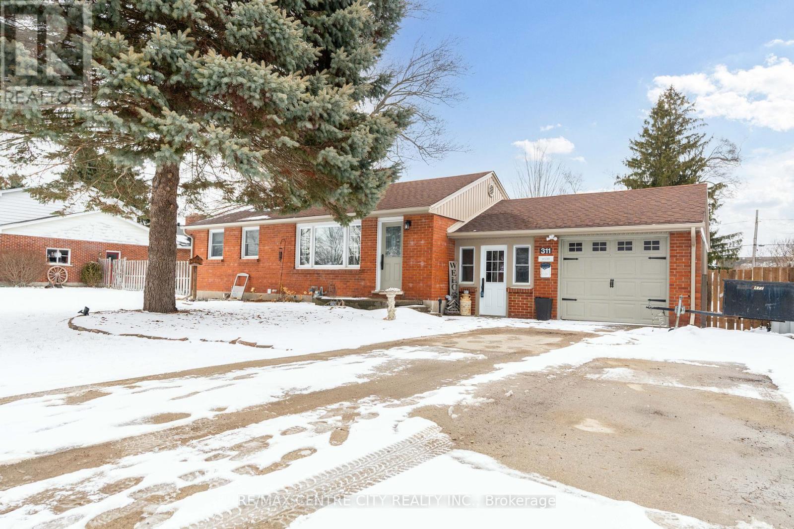 311 Adelaide Street E, Strathroy-Caradoc, Ontario  N7G 2V9 - Photo 1 - X12826728