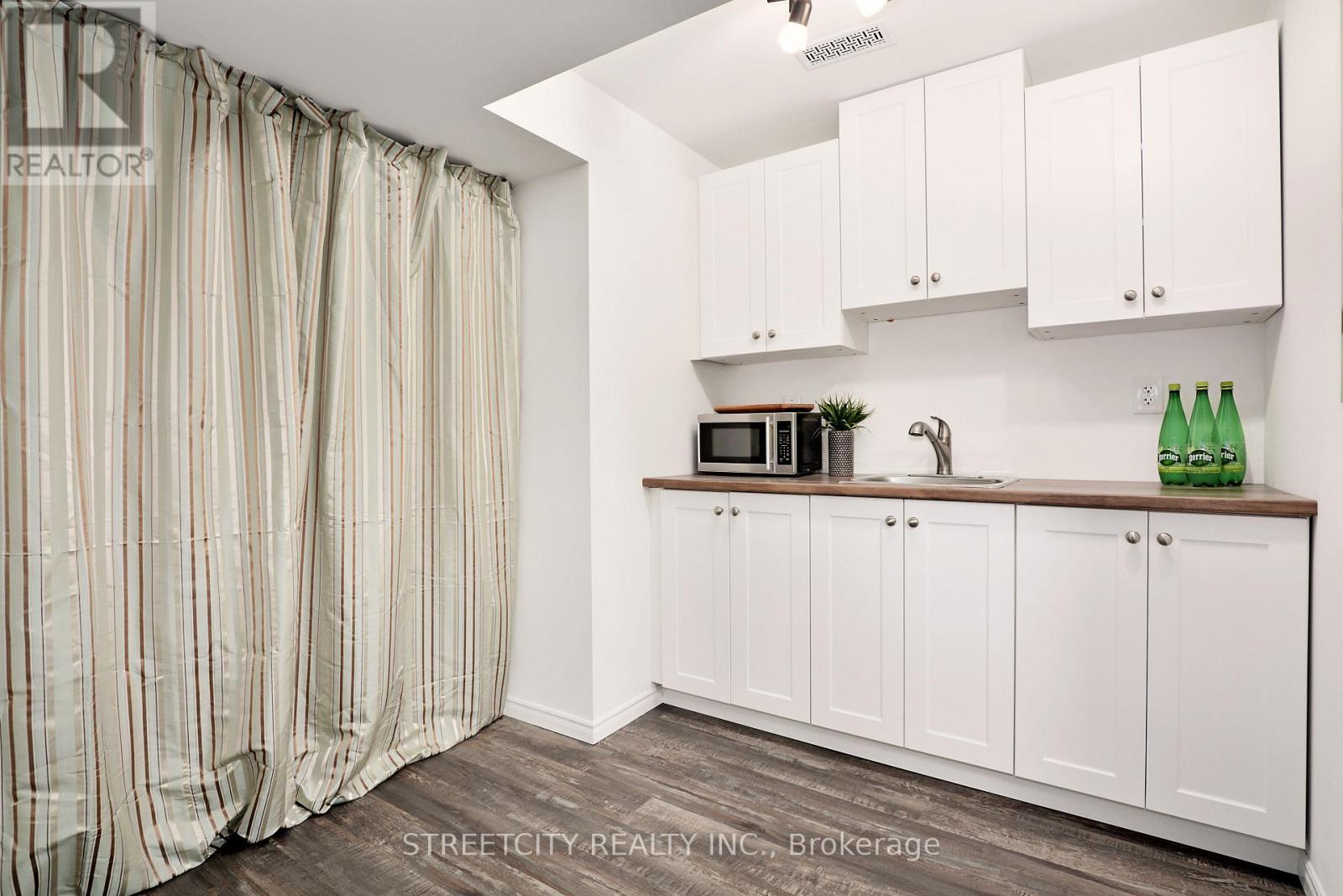 22 Erica Crescent S, London South, Ontario  N6E 3P4 - Photo 26 - X12826770