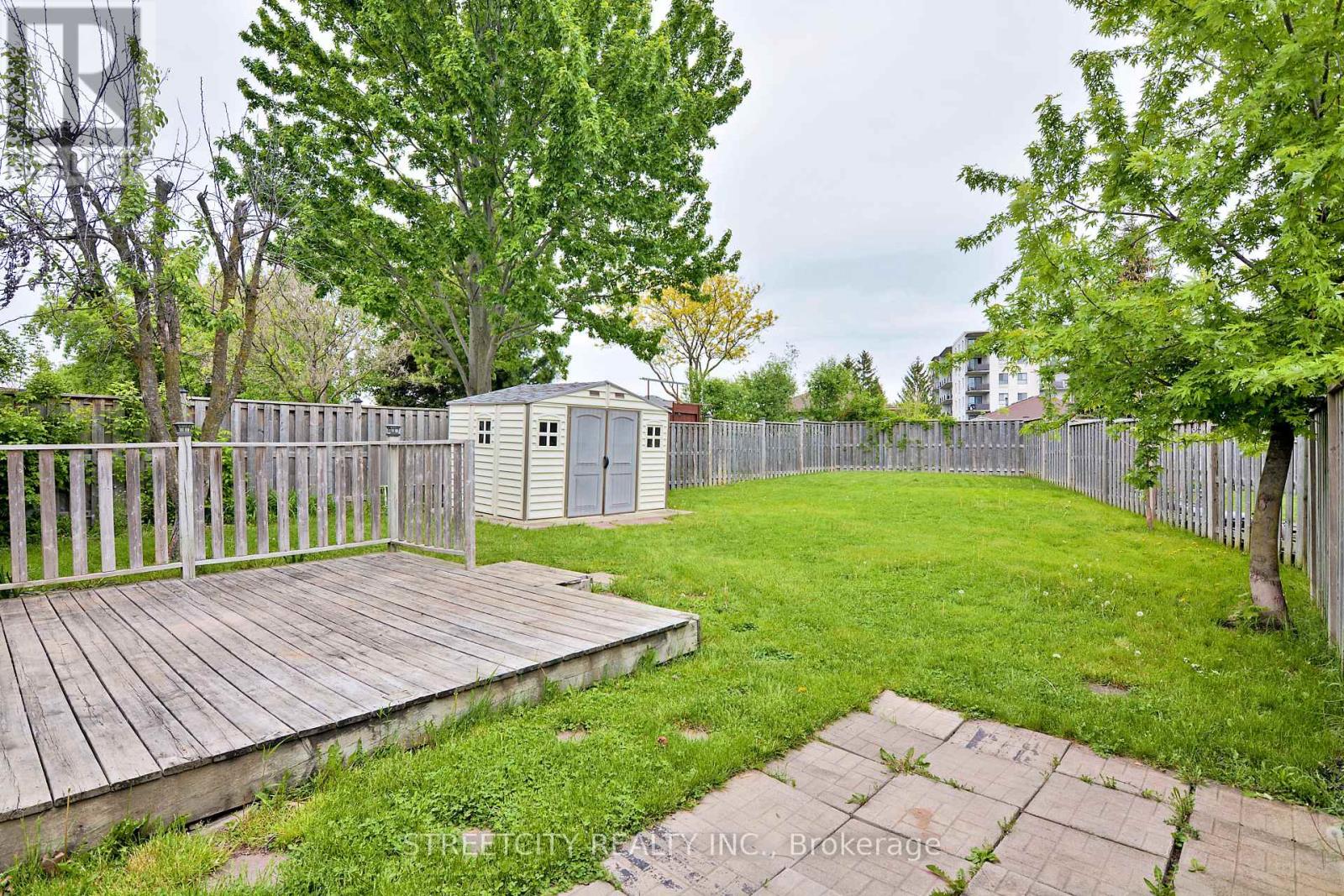 22 Erica Crescent S, London South, Ontario  N6E 3P4 - Photo 30 - X12826770