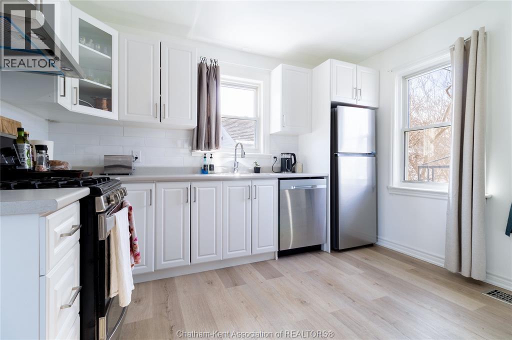 24 Simonton Drive, Chatham, Ontario  N7M 5C6 - Photo 15 - 26003898