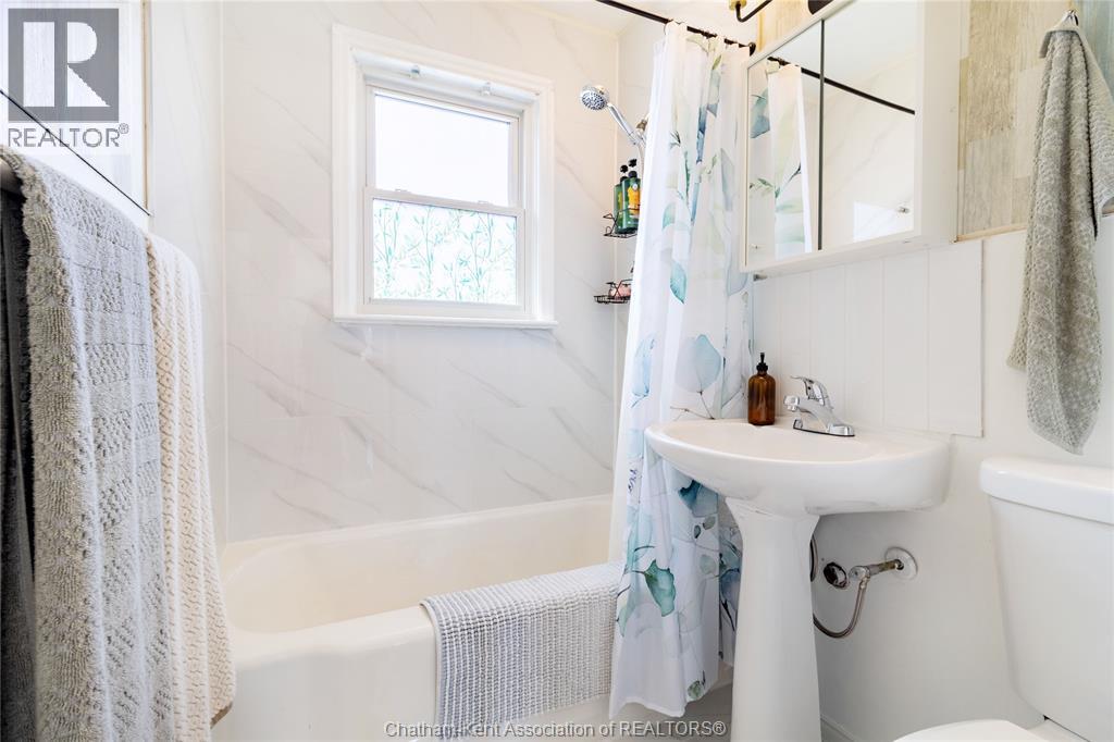 24 Simonton Drive, Chatham, Ontario  N7M 5C6 - Photo 19 - 26003898