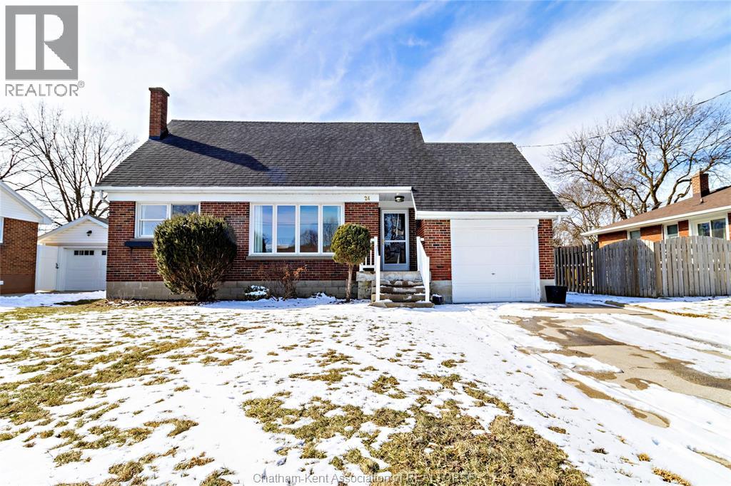 24 Simonton Drive, Chatham, Ontario  N7M 5C6 - Photo 2 - 26003898