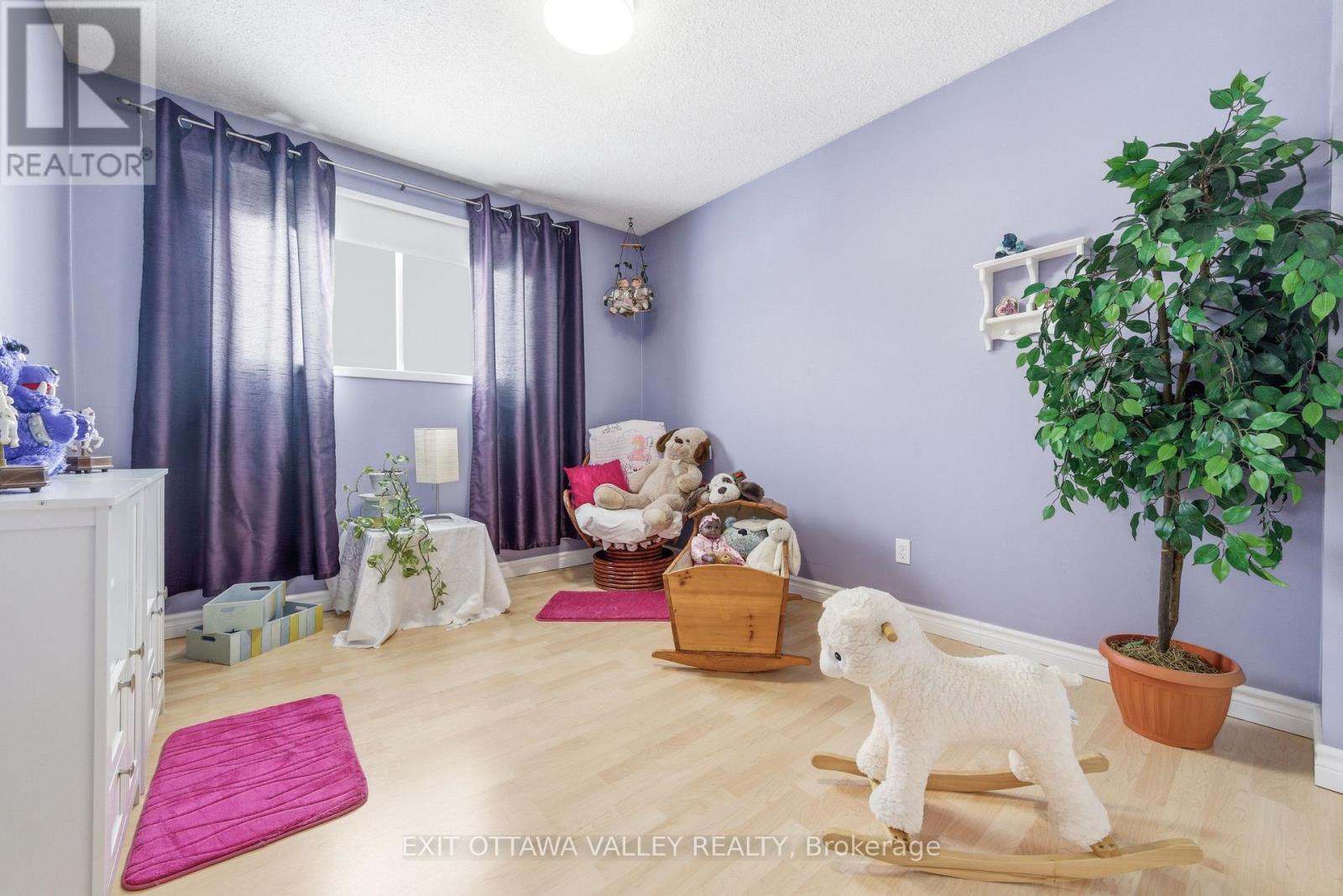 38 Thomas Street, Deep River, Ontario  K0J 1P0 - Photo 27 - X12826786