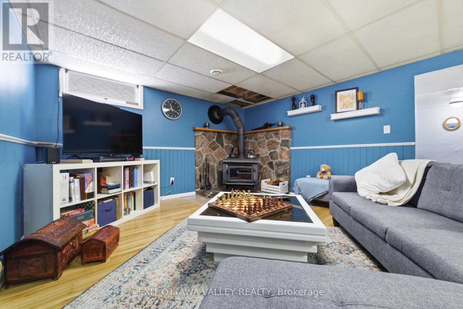 38 Thomas Street, Deep River, Ontario  K0J 1P0 - Photo 34 - X12826786