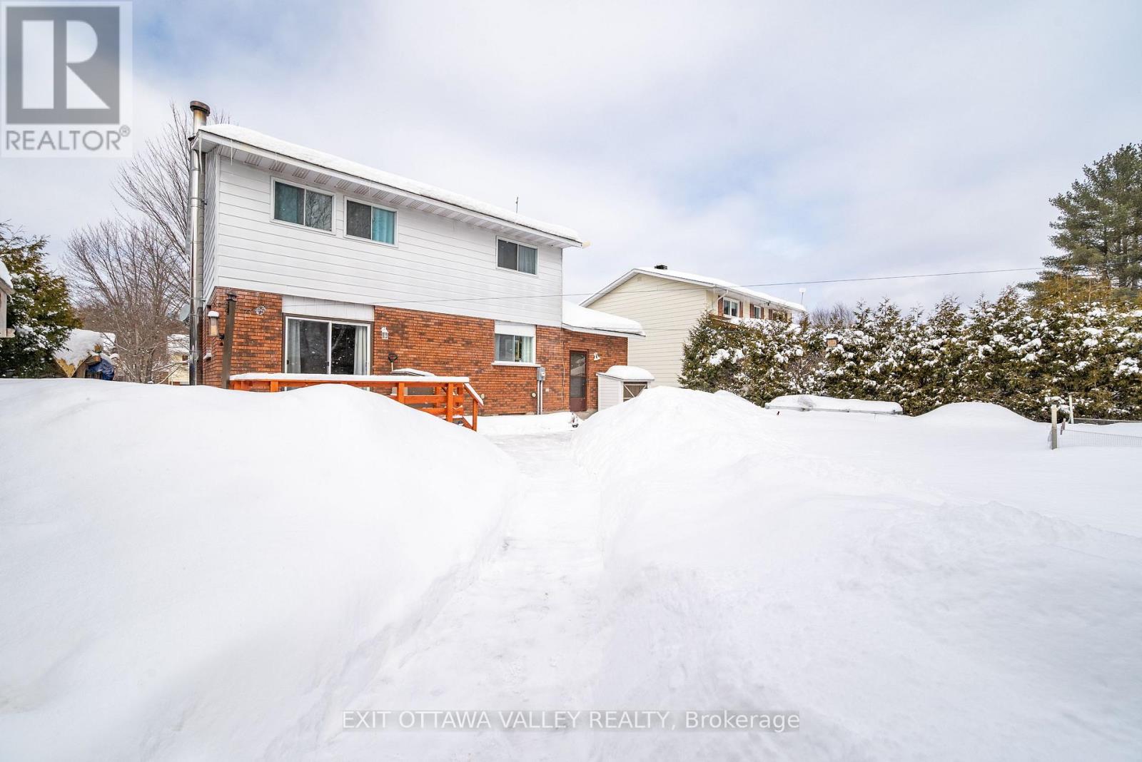 38 Thomas Street, Deep River, Ontario  K0J 1P0 - Photo 40 - X12826786