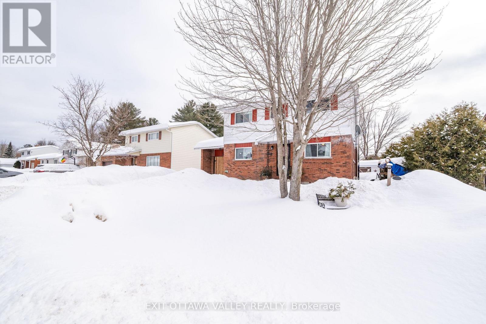 38 Thomas Street, Deep River, Ontario  K0J 1P0 - Photo 43 - X12826786