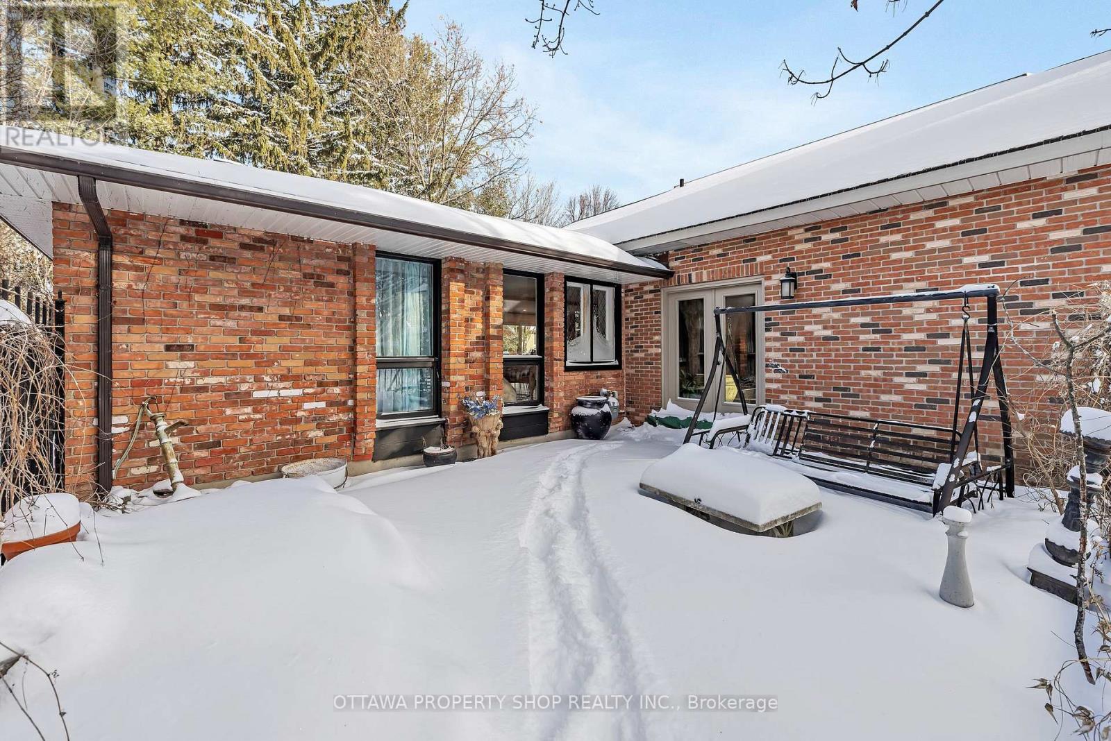 33 Rutherford Crescent, Ottawa, Ontario K2K 1N1 - Photo 44 - X12826662