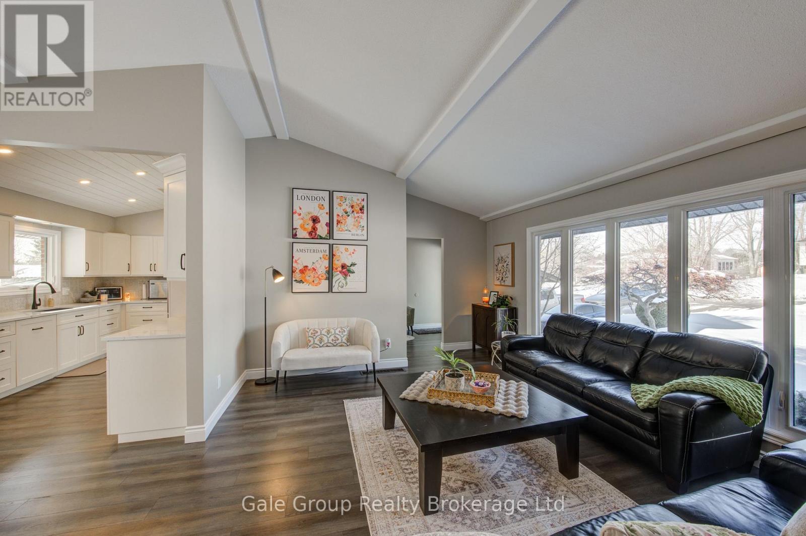 11 Robin Street S, South-West Oxford, Ontario  N4S 7V6 - Photo 5 - X12826678