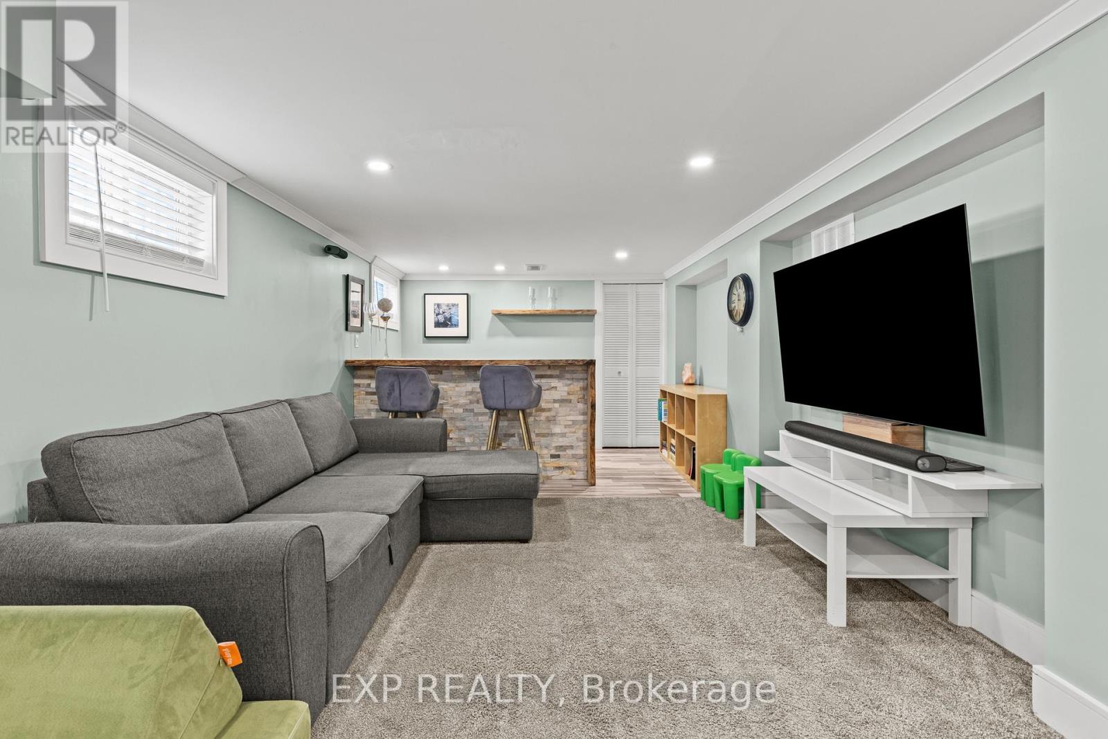 14 Dunlop Drive, St. Catharines (Downtown), Ontario  L2R 1A3 - Photo 24 - X12826582