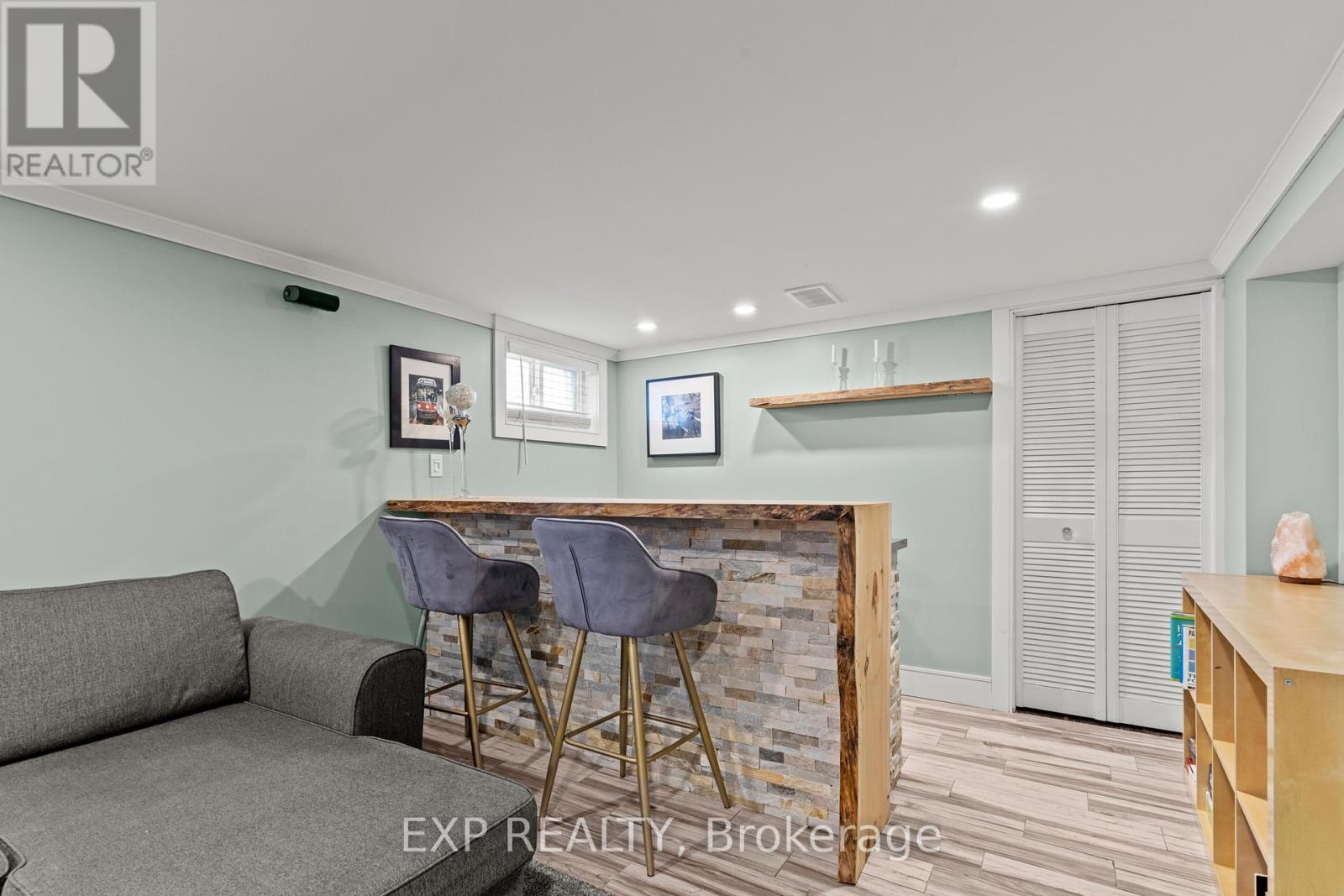 14 Dunlop Drive, St. Catharines (Downtown), Ontario  L2R 1A3 - Photo 28 - X12826582