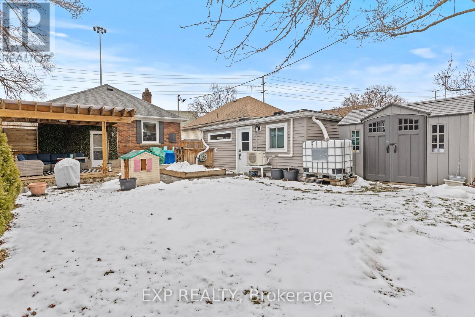 14 Dunlop Drive, St. Catharines (Downtown), Ontario  L2R 1A3 - Photo 42 - X12826582