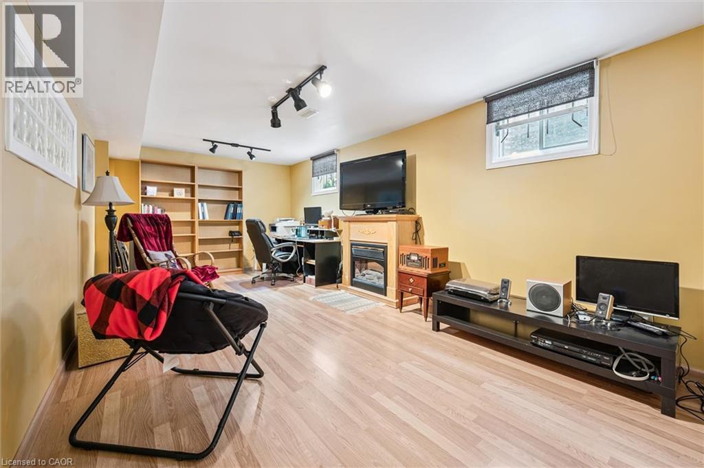 25 Lynnvalley Crescent, Kitchener, Ontario  N2N 3A8 - Photo 33 - 40806782