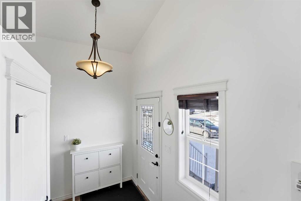 6 Harvest Close, Penhold, Alberta  T0M 1R0 - Photo 3 - A2288523