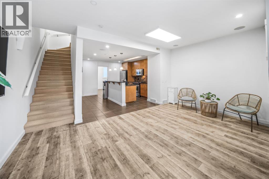 156 9 Street Ne, Calgary, Alberta  T2E 0P4 - Photo 6 - A2287780