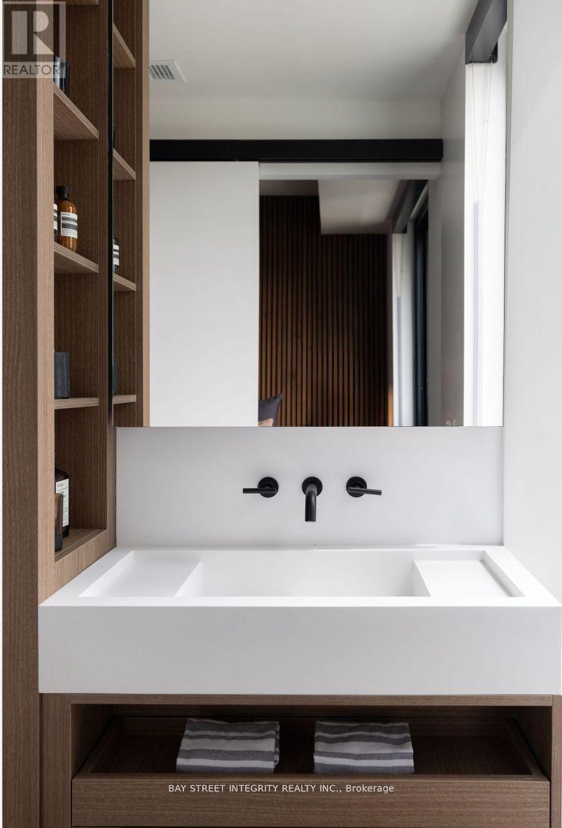 2511 - 55 Charles Street E, Toronto, Ontario  M4Y 1S9 - Photo 9 - C12826548