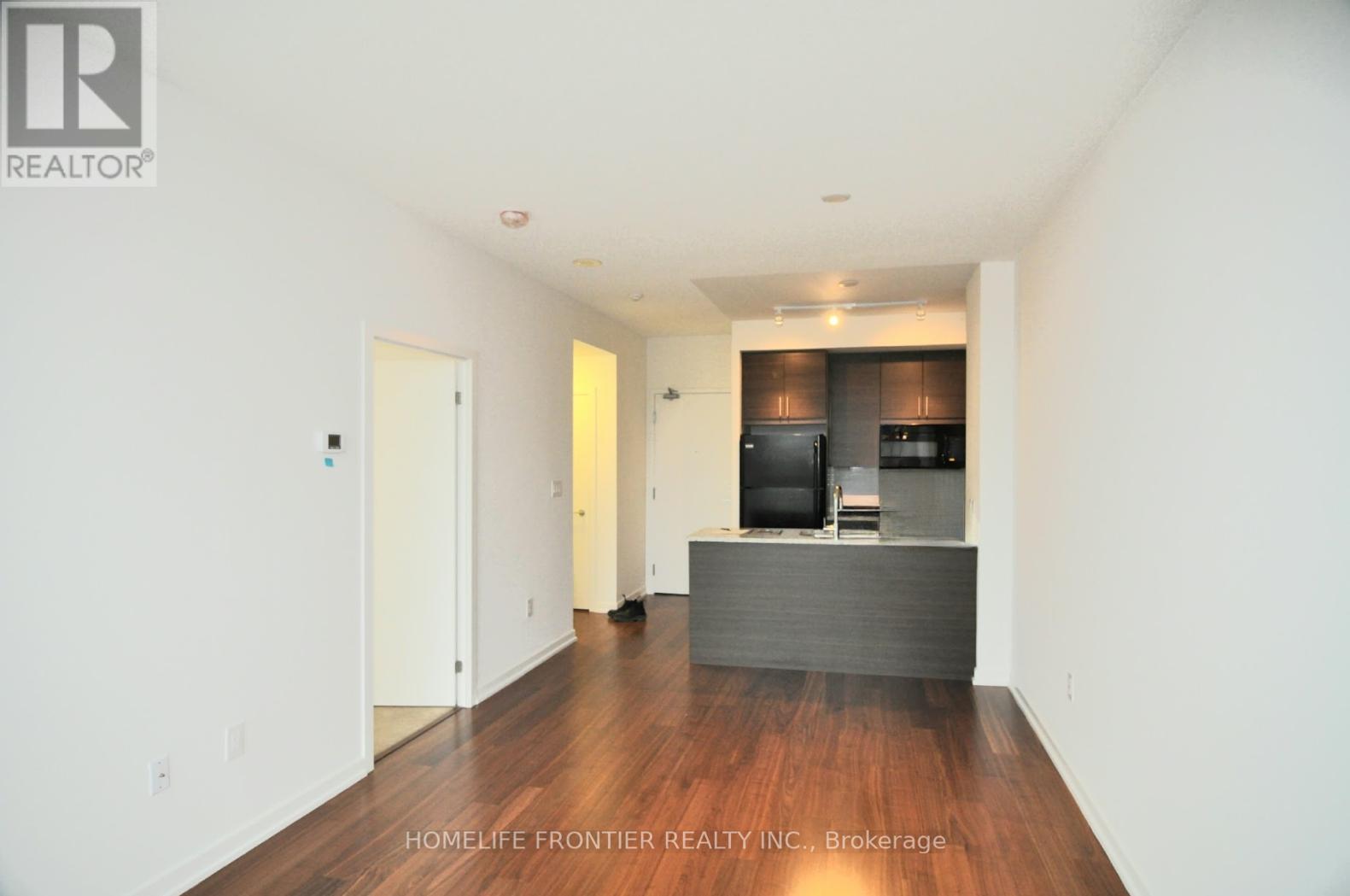 323 - 70 Forest Manor Road, Toronto, Ontario  M2J 0A9 - Photo 3 - C12826592