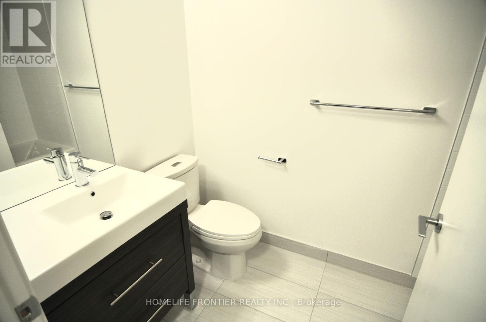 323 - 70 Forest Manor Road, Toronto, Ontario  M2J 0A9 - Photo 7 - C12826592