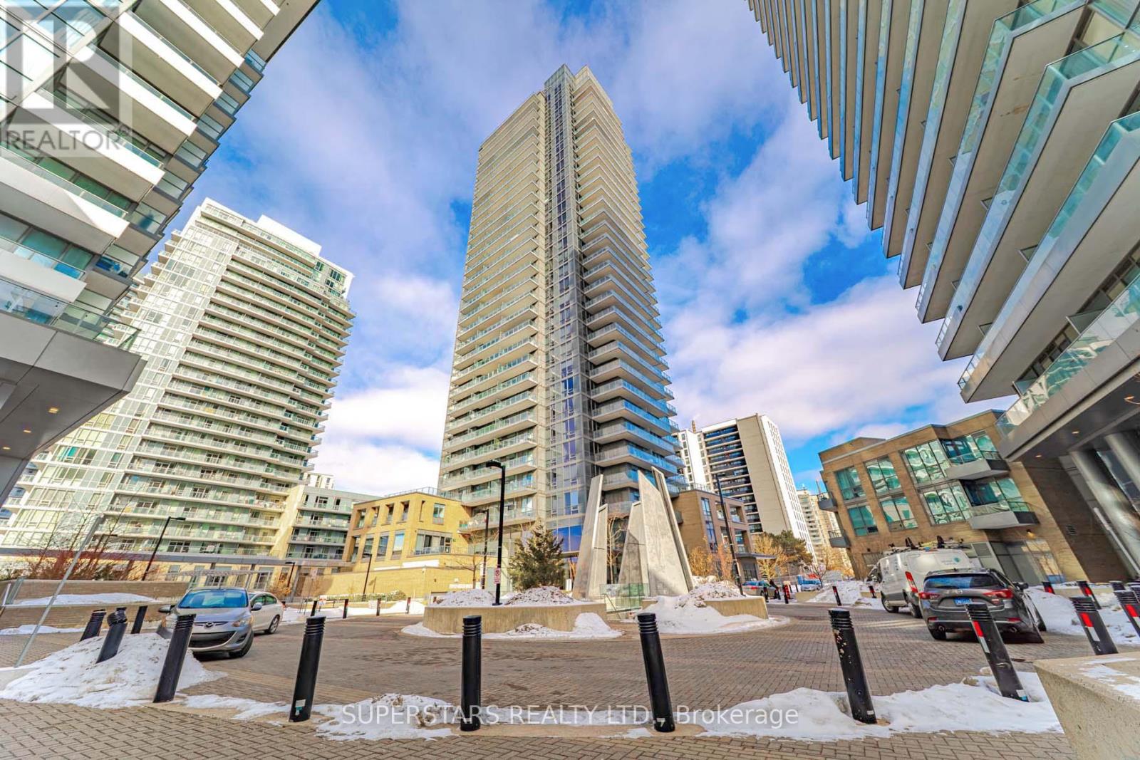 2008 - 56 Forest Manor Road, Toronto, Ontario  M2J 0E5 - Photo 1 - C12826726