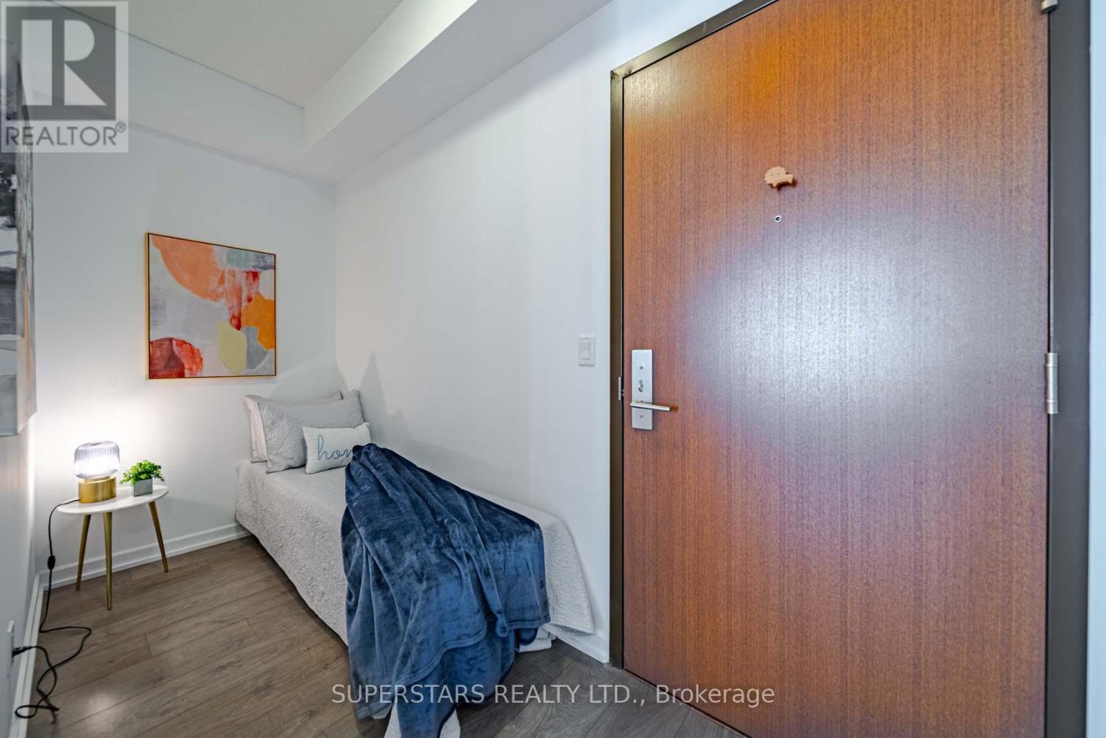 2008 - 56 Forest Manor Road, Toronto, Ontario  M2J 0E5 - Photo 16 - C12826726