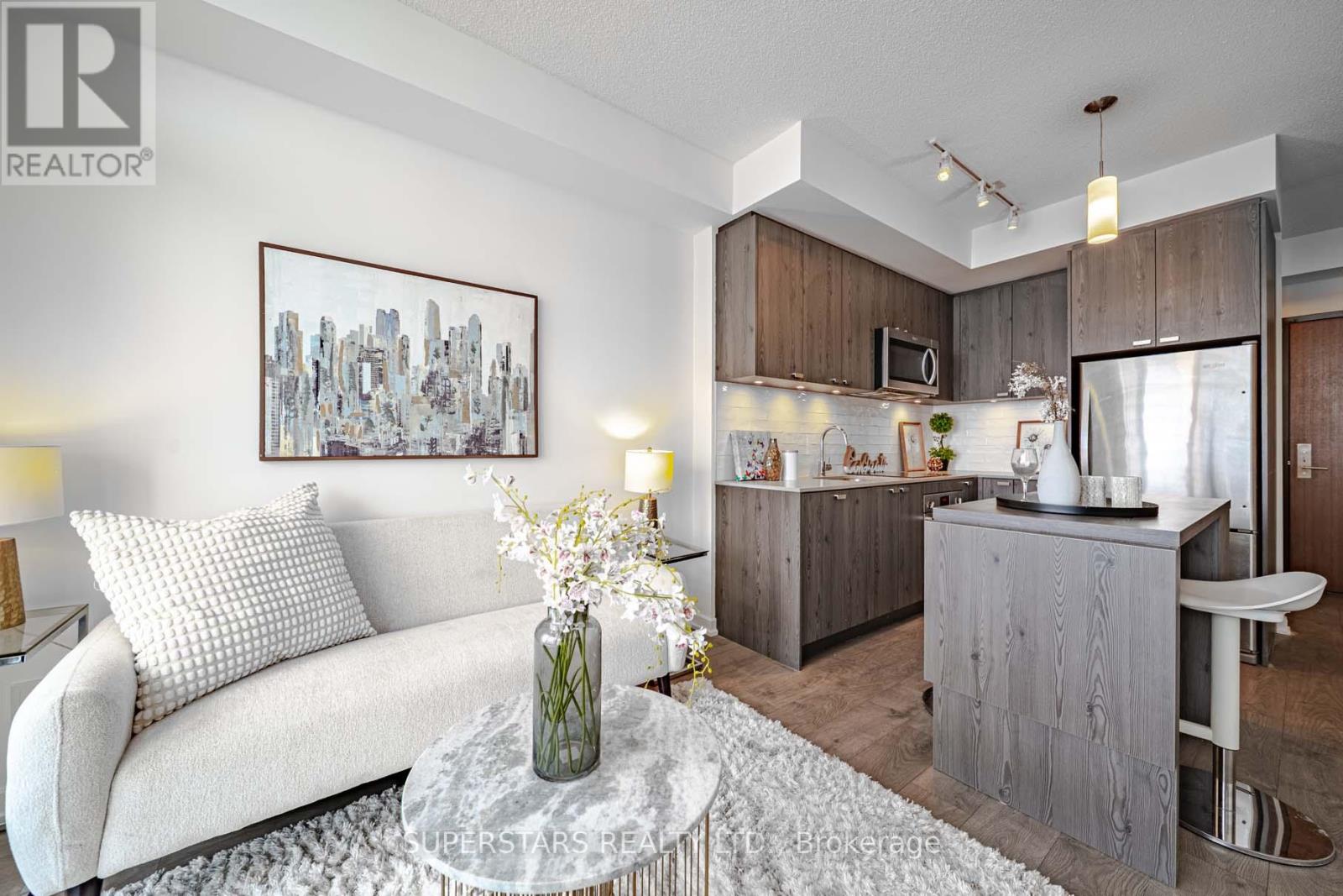 2008 - 56 Forest Manor Road, Toronto, Ontario  M2J 0E5 - Photo 5 - C12826726