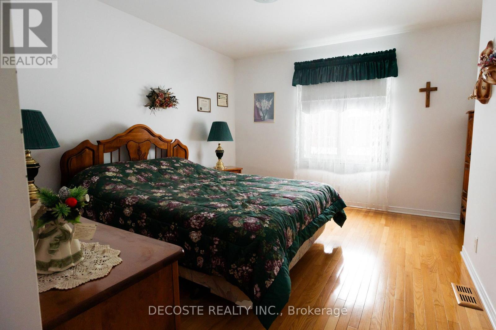 35 Sandfield Avenue N, North Glengarry, Ontario  K0C 1A0 - Photo 14 - X12826598