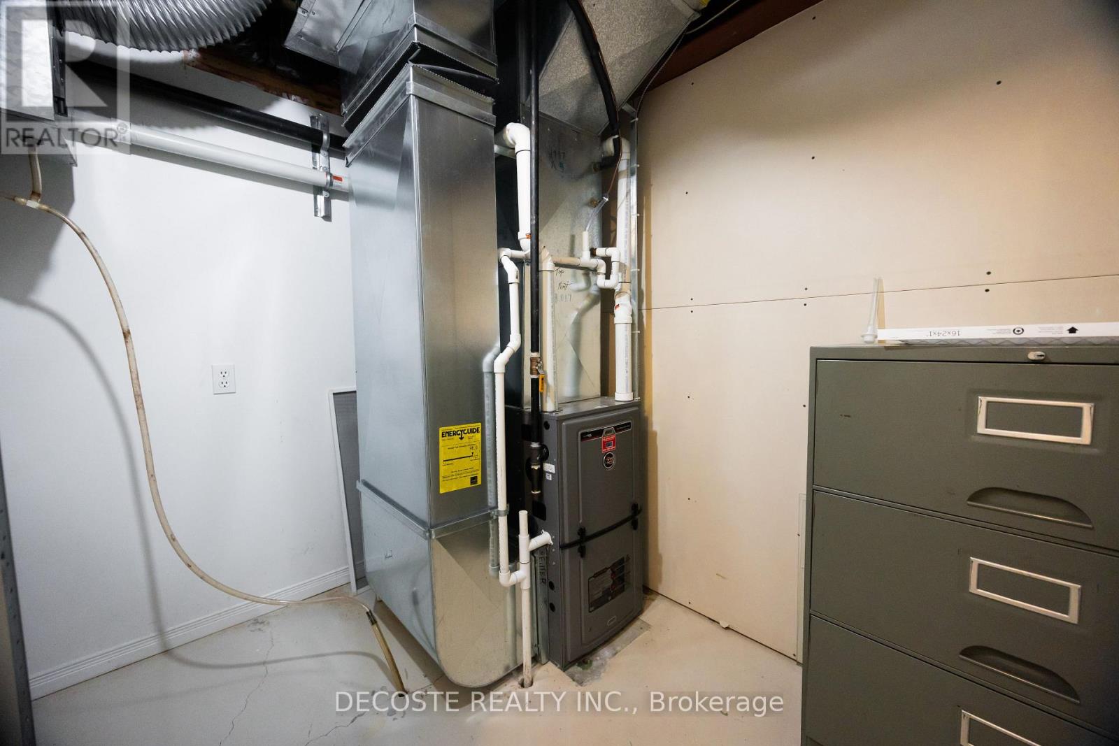 35 Sandfield Avenue N, North Glengarry, Ontario  K0C 1A0 - Photo 20 - X12826598