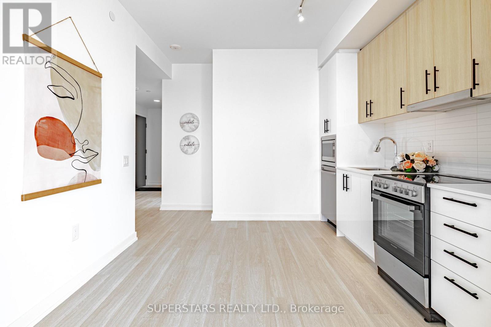 A1110 - 9763 Markham Road, Markham, Ontario  L6E 0W4 - Photo 5 - N12826540