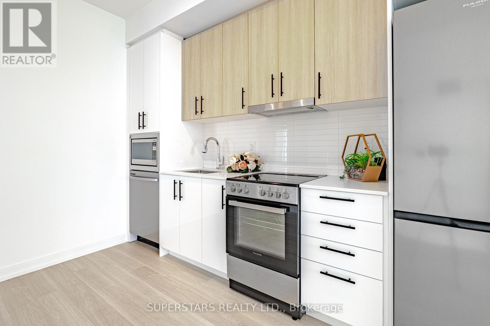 A1110 - 9763 Markham Road, Markham, Ontario  L6E 0W4 - Photo 6 - N12826540