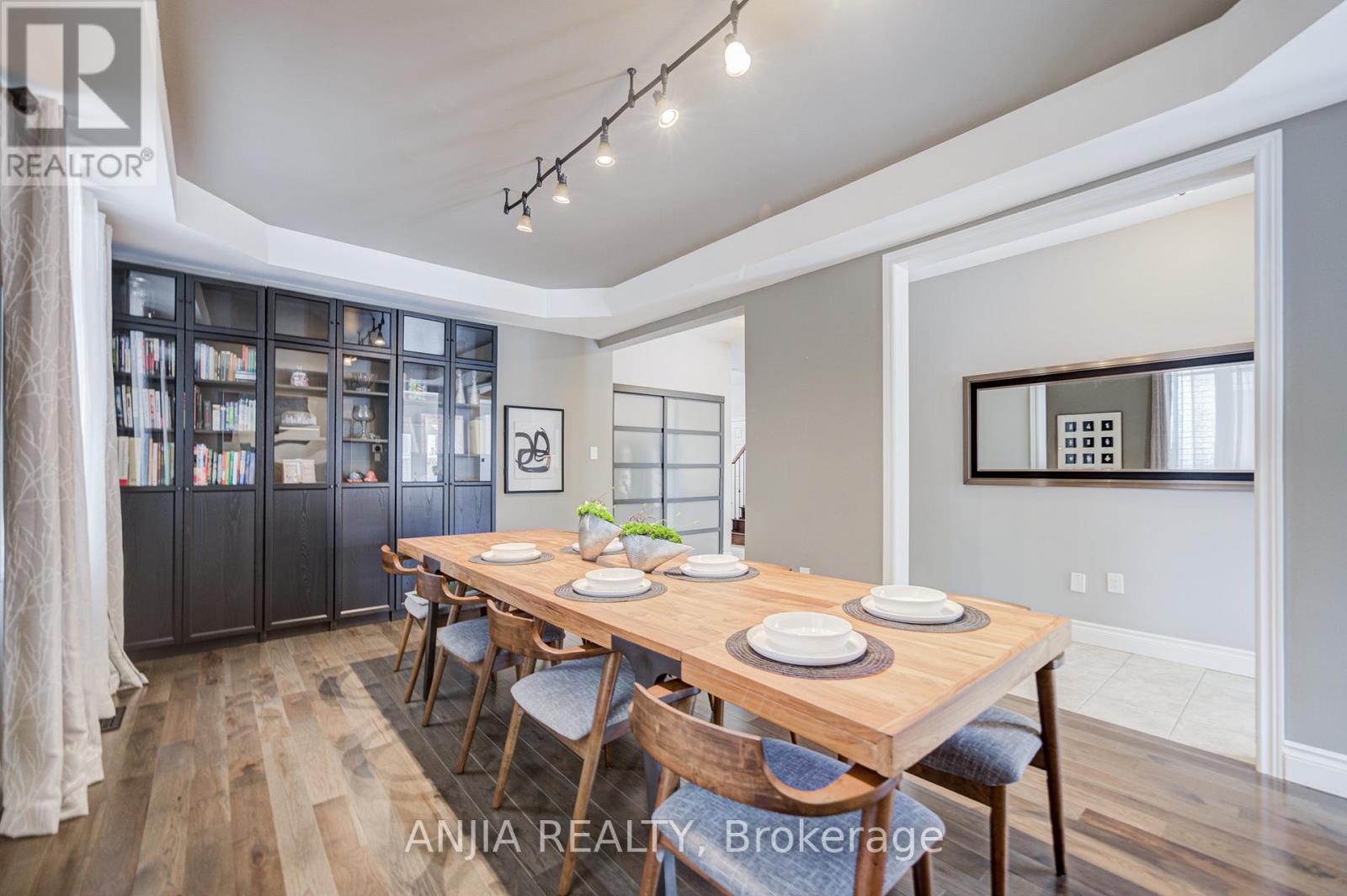 57 Nature Way Crescent, Newmarket, Ontario  L9N 0A7 - Photo 19 - N12826642