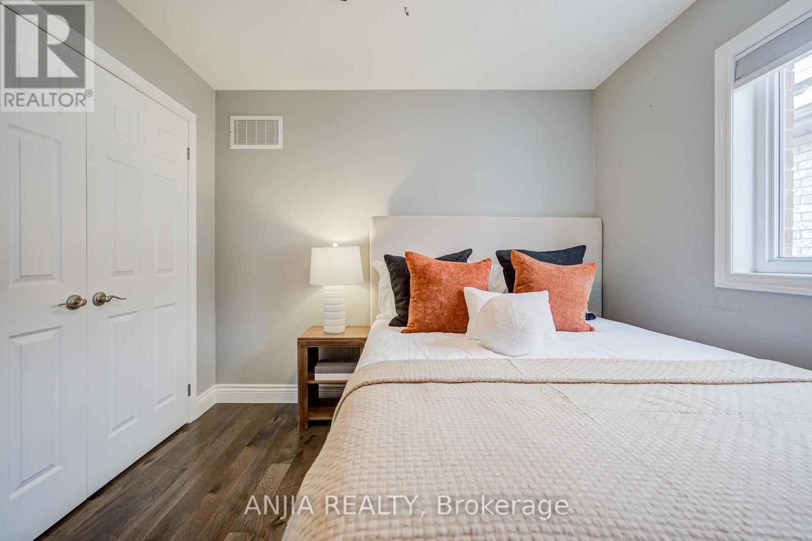 57 Nature Way Crescent, Newmarket, Ontario  L9N 0A7 - Photo 37 - N12826642