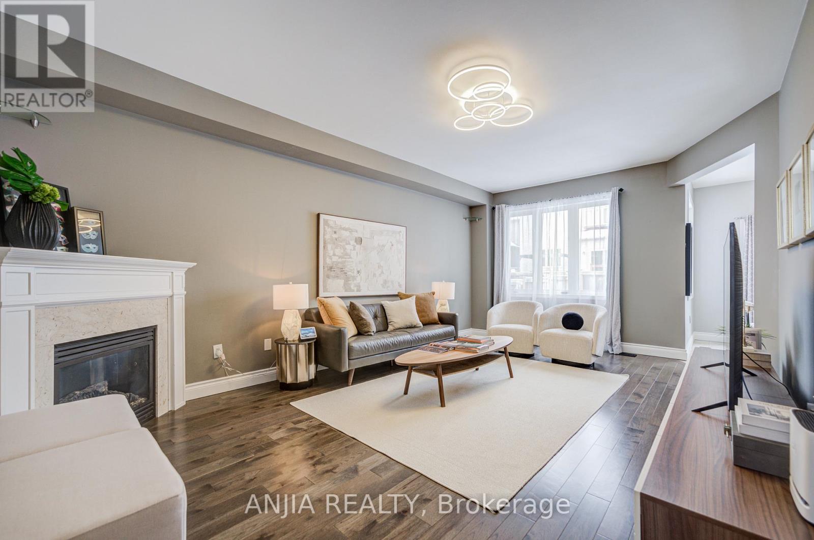 57 Nature Way Crescent, Newmarket, Ontario  L9N 0A7 - Photo 9 - N12826642