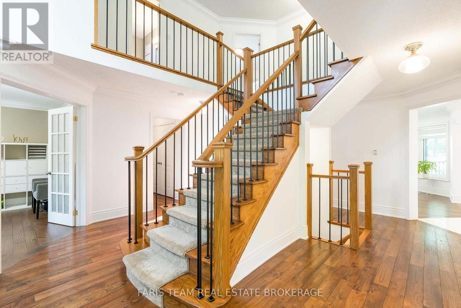 6 Alana Drive, Springwater, Ontario  L9X 0S2 - Photo 8 - S12826532