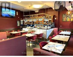 231 LAKESHORE ROAD E, Mississauga, Ontario