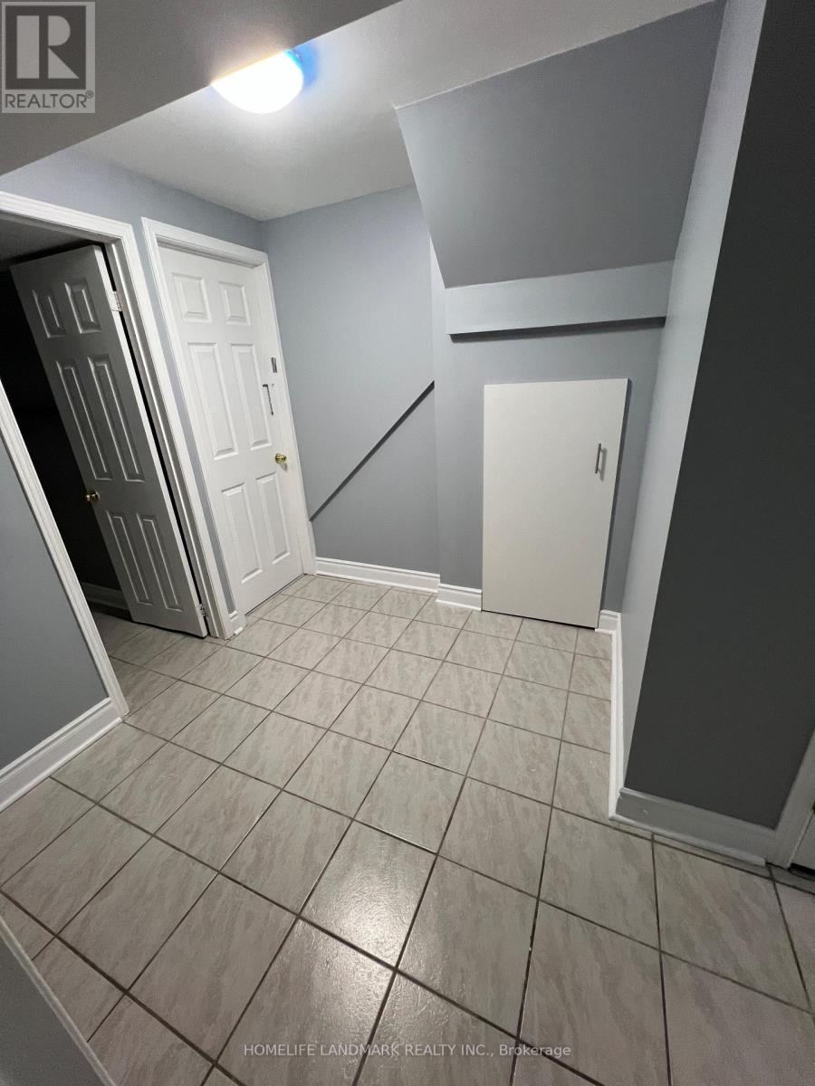 Bsmnt - 3231 Cactus Gate, Mississauga, Ontario  L5N 8M7 - Photo 5 - W12595616