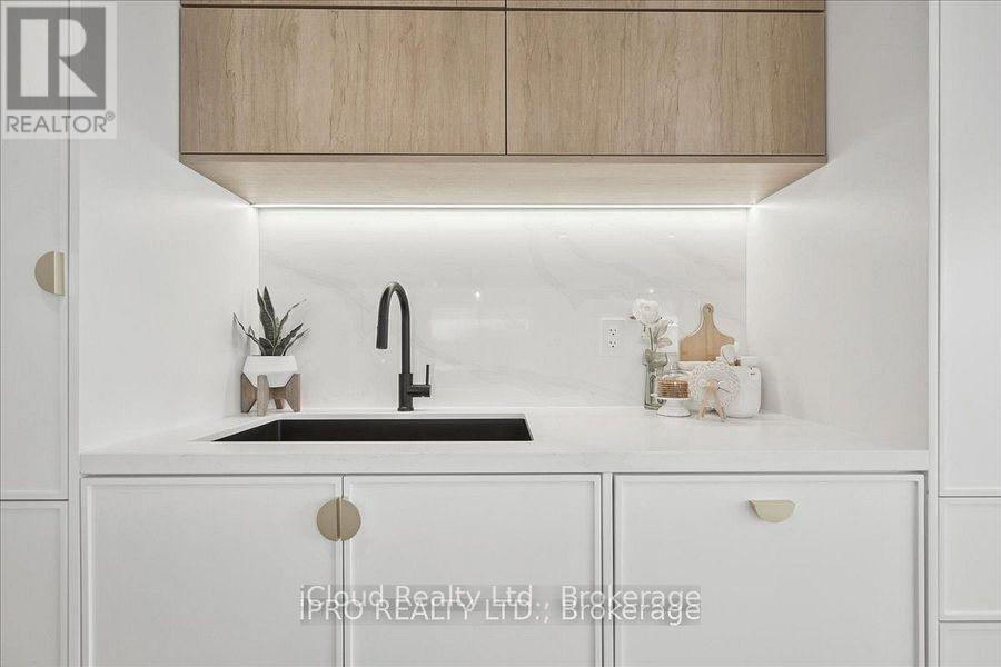 805 - 2210 Lakeshore Road, Burlington, Ontario  L7R 4J9 - Photo 13 - W12727242